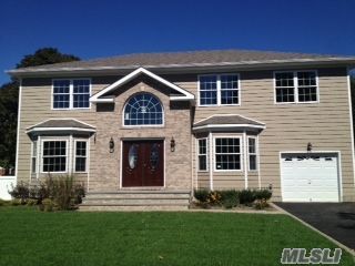 New Construction-Completed!Exceptional 3200 Sq Ft Ctr Hall Colonial,5 Bdrms/3 Full Bths!Lg Foyer W/Dbl Door Ent!Sep Lvrm,Form Dr,Fam Rm W/Fp,Magnificent Eik W/Gran Isl,Gas Cook,1st Fl Bdrm & Full Bth,Ent To Garage.Master Ste W/Lg Bth,Cath Ceil & 2 Wic,3 Bdrms,Dbl Sink Full Bth!Ingrnd Sprink,Lg Prop,Close To Houses Of Worship!Builder Known For Qual&Workmanship!Plainview Sd.