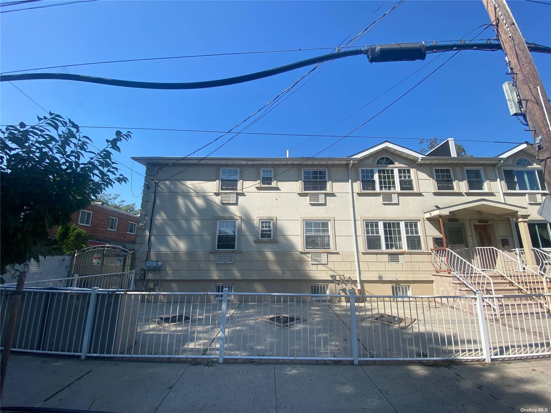 Listing in Jamaica, NY