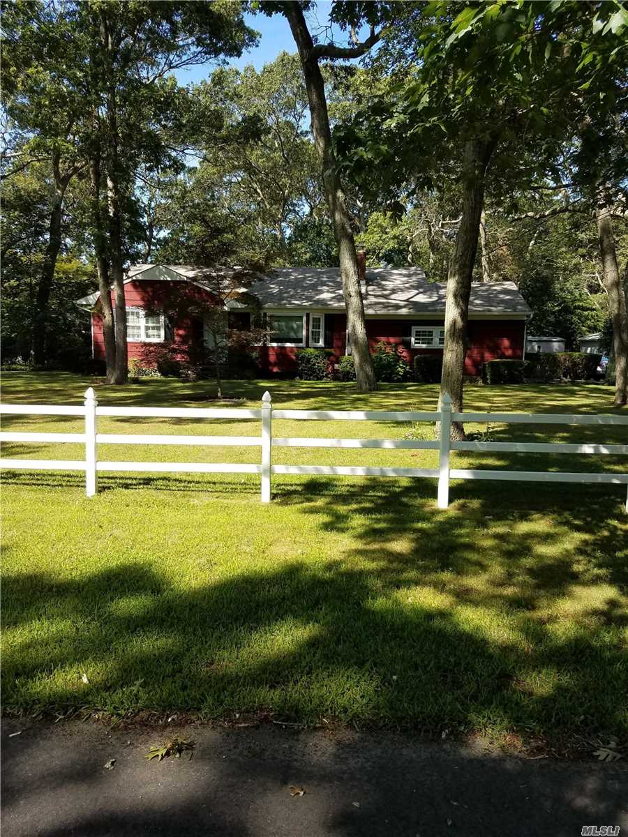 A VERY WELL BUILT HOUSE, THEY DON&rsquo;T MAKE LIKE THIS ANYMORE. THE KITCHEN IS LARGE WITH A EATING AREA AND IT IS RETO. NEW WINDOWS, NEW SYSTEMS 2000 GAS HEATING SYSTEM, NEW FIBERON DECK AND NEW BATHROOM. MRS. CLEAN WOULD LIKE THIS HOUSE. THE BACK OF THE HOUSE IS JUST WOODS.