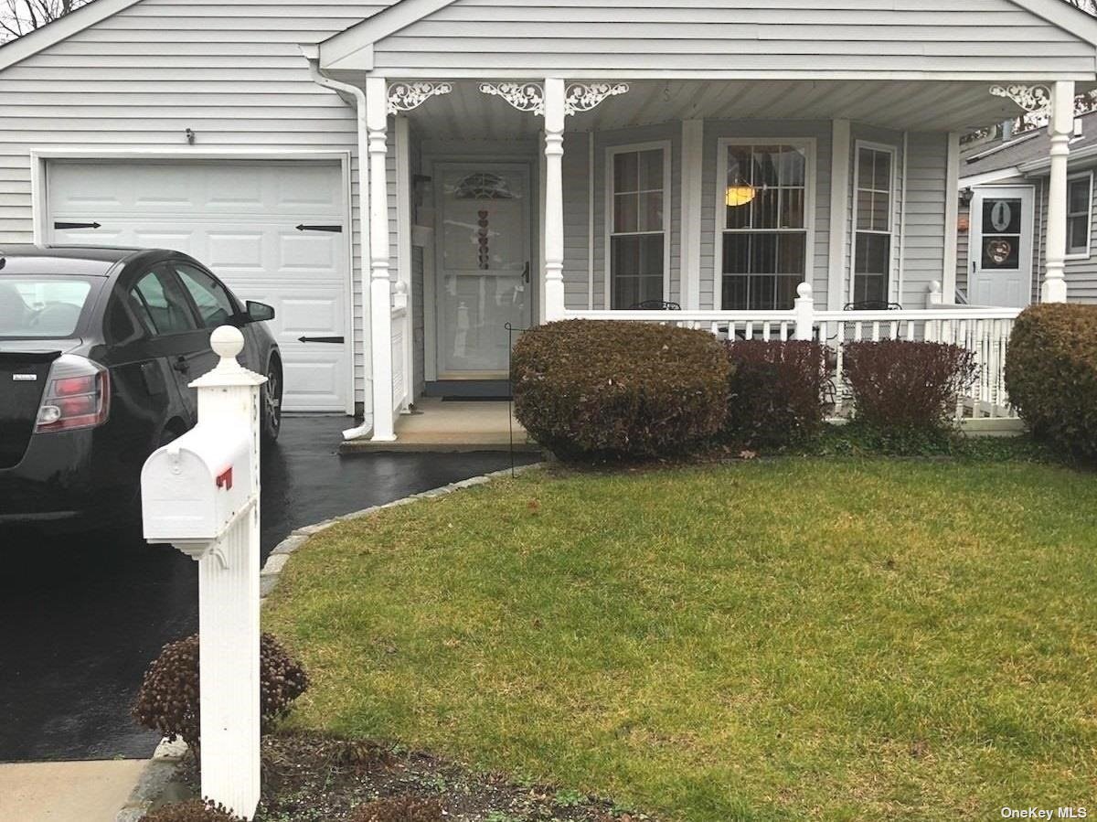 Listing in Manorville, NY
