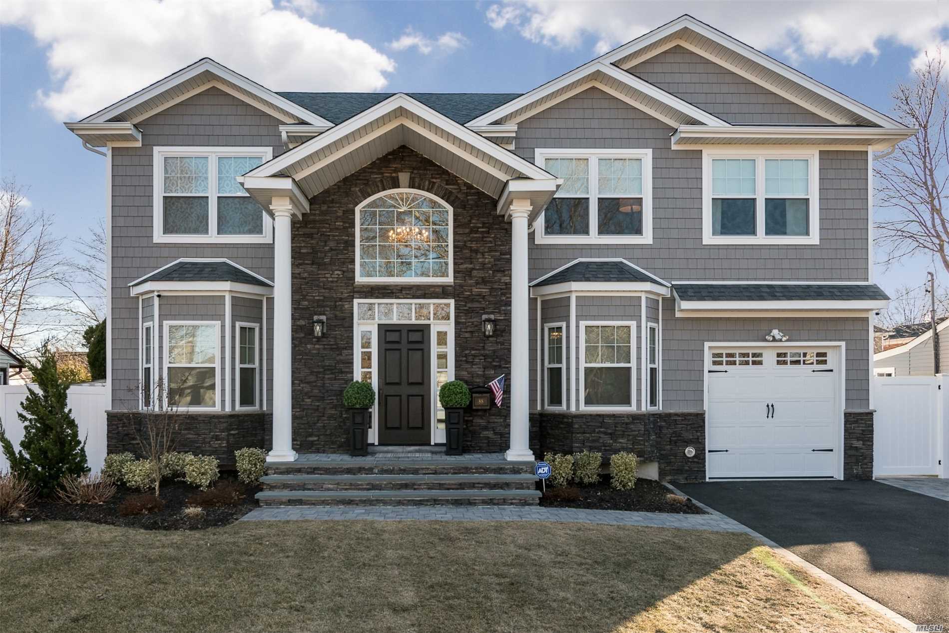 2 Year Young New Construction With All The Bells & Whistles! Upgrades Throughout Entire Home. 5 Bedroom, 4 Full Baths, Top Of The Line Appliances. Radiant Heated Bathroom Floors. Expertly Designed Home From Top To Bottom. A Must See, Will Not Last !!!