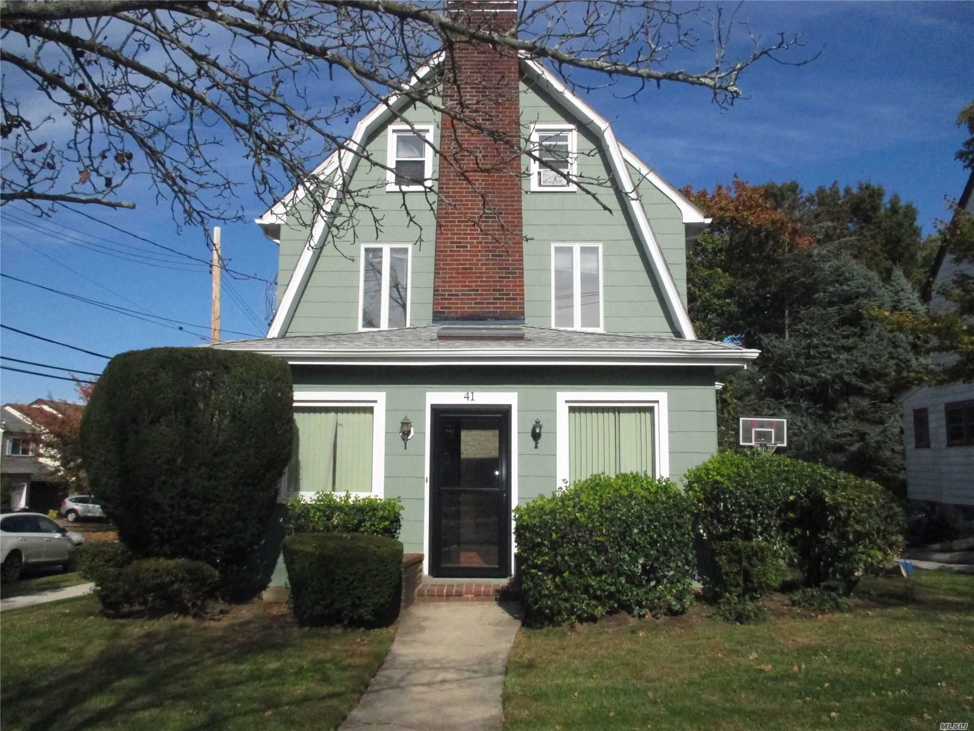 Sun-drenched, Renovated Colonial, Conveniently located in the Baker Hill Section. Close to shopping, schools, transportation & parks. The Open floor plan is perfect for comfortable living and entertaining. There are 5 bedrooms and a Full finished basement. This home has it all and won&rsquo;t last!