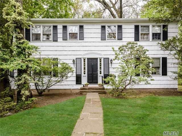 In The Heart Of Beautiful Roslyn Ests, This Charming Ch Colonial Sits High & Regal On Lovely Propty In Prime Cul-De-Sac Location! Hrdwood Flrs Throughout, The Spacious Interior Features Lrge/Bright L/R, Frmal D/R, Den W/Fpl, Eat In Kitchen, A 1st Floor Br & Fbath. 2nd Fl Lrge Mster St W/Full Bth, W-In Closets. 3 Bdrms & F/B, Great Prop W/Greenhouse & Full Bsmt. Roslyn Sd.