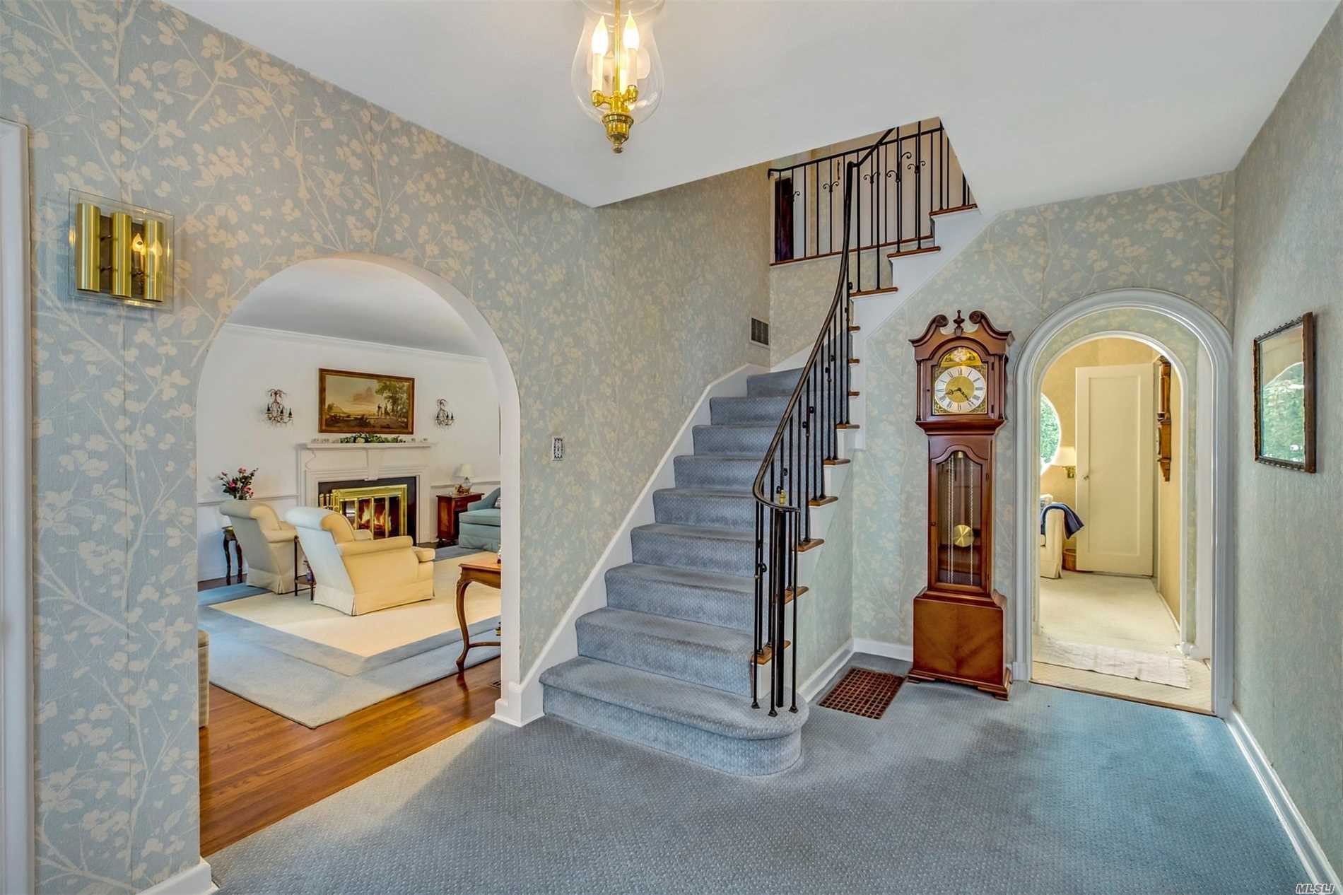 Stately Georgian CH colonial. Lr w/fp, FDR, Granite EIK, Wet bar, Bath, Study, Half bath, Family room with doors to patio. Master Suite with full bath, 3 bedrooms, bath Finished playroom in the basement, laundry area