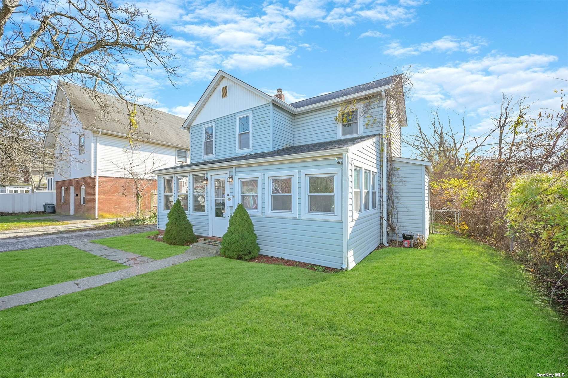 Single Family in Patchogue - Swezey  Suffolk, NY 11772