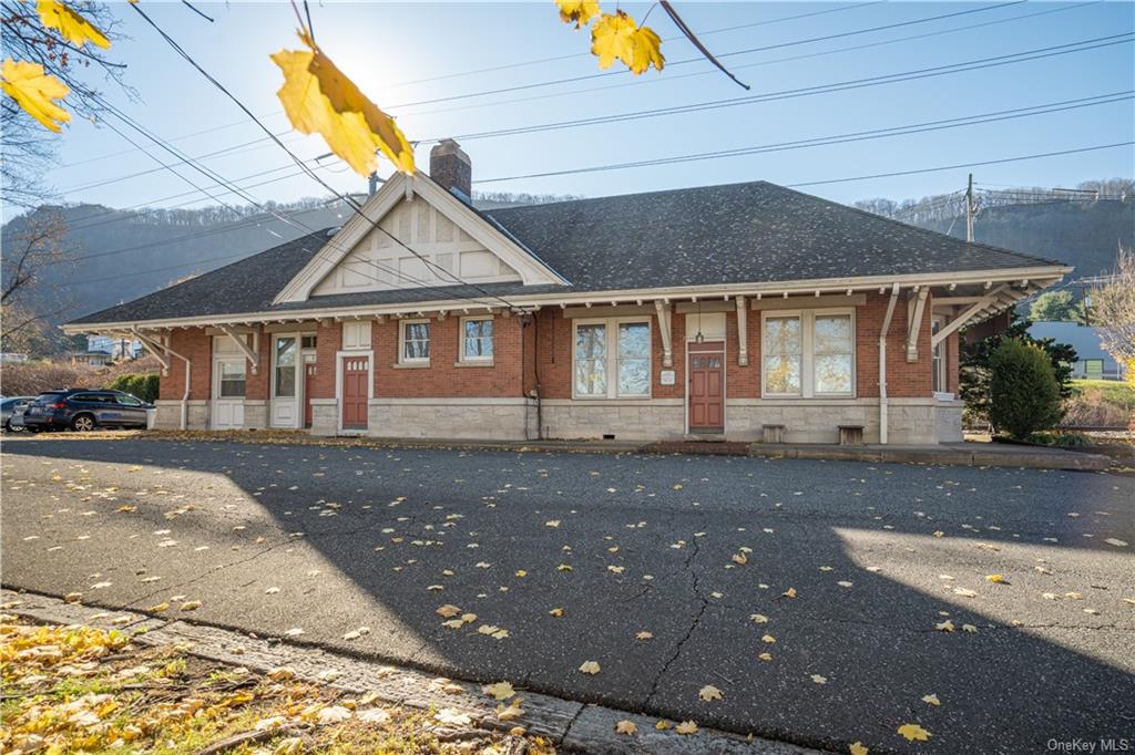 Commercial Lease in Haverstraw - Railroad  Rockland, NY 10927