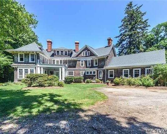 Extraordinary Estate Offering In Huntington Bay.This Distinguished Residence Is Reminiscent Of The Grand Summer Homes Of Yesteryear. Noted Historic & Storied Colonial Revival Set On.82 Acre With 8 Fireplaces. Deeded Beach & Mooring. Graced With High Ceilings, Deep Moldings, And Warm Wood Flooring.This Home Had Been Lovingly Maintained Awaiting Your Signature Touch.Dues Req