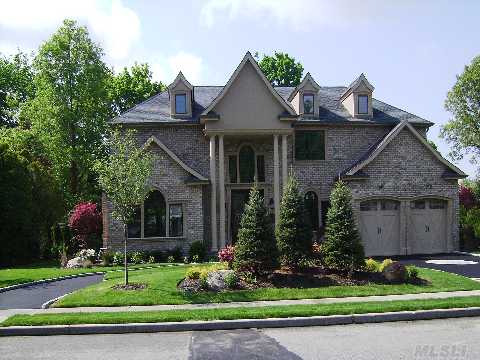 Grand & Beautiful Brand New Construction, Center Hall Colonial Open Spacious Lay Out . Aaa+ Location In Country Club Area. Coffered Ceilings, Sewer, Gas Heat, Circle Driveway,Gas Fireplace, Egress Windows In Basement, Separate Outside Entrance To Basement, High 9' Ceilings. Must See. East Williston School District. 