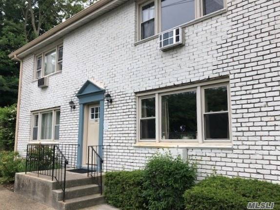 Beautiful Updated One Bedroom Unit. Great Location Next To And Overlooking Pool And Next to Laundry. Hardwood Floors, Granite Kitchen W/Espresso Shaker Cabinets, Updated Bath, Move Right In. Includes Heat, Water, Hot Waterand taxes