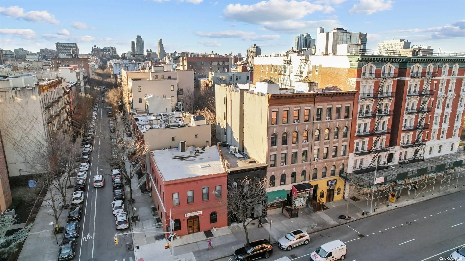 Commercial Lease in New York - 5th  Manhattan, NY 10035