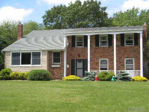 Beautifully Expanded Colonial Splanch In Prime Southwood Estates Situated On Extremely Private Property W/Room For Fun & Games. New Baths, Kitchen, Roof. Not A 'Thru Street'.