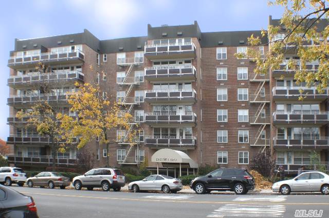 This Apartment Features A Large Living Room With Private Terrace,  Dining Room & Kitchen! 2 Large Bedrooms,  2 Full Baths & Lots Of Closets! Maintenance Includes Central Air,  Gas,  Electric,  Heat,  Hot Water & Real Estate Taxes! Beautiful Building With Welcoming Lobby And Outdoor Pool For Warm Weather Use! Great Location Next To Shopping,  Express Bus To Nyc & Lirr!