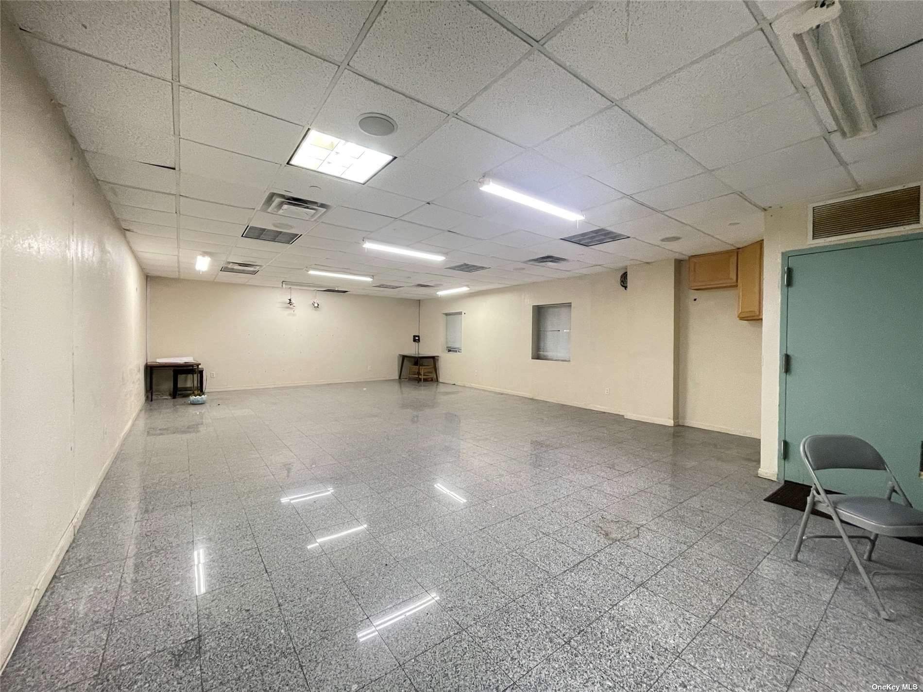 Commercial Lease in Flushing - 35th  Queens, NY 11354