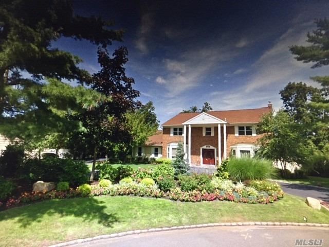 Enter Into The Grand 2 Story Entry On This Beautifully Updated And Maintained 5 Bedroom Colonial Home In The Desirable Mansions Enclave Of Muttontown. New State Of The Art Eat In Kitchen W/Stainless Appliances & Granite Counters, Family Room W/Crackling Fplce, Guest Suite On Main Level Plus Laundry/Mudroom, Enjoy Summers With Your Sparkling Saltwater Heated Pool And More. Perfectly Situated In A Quiet, Yet Convenient Location In Award Winning Syosset Schools....