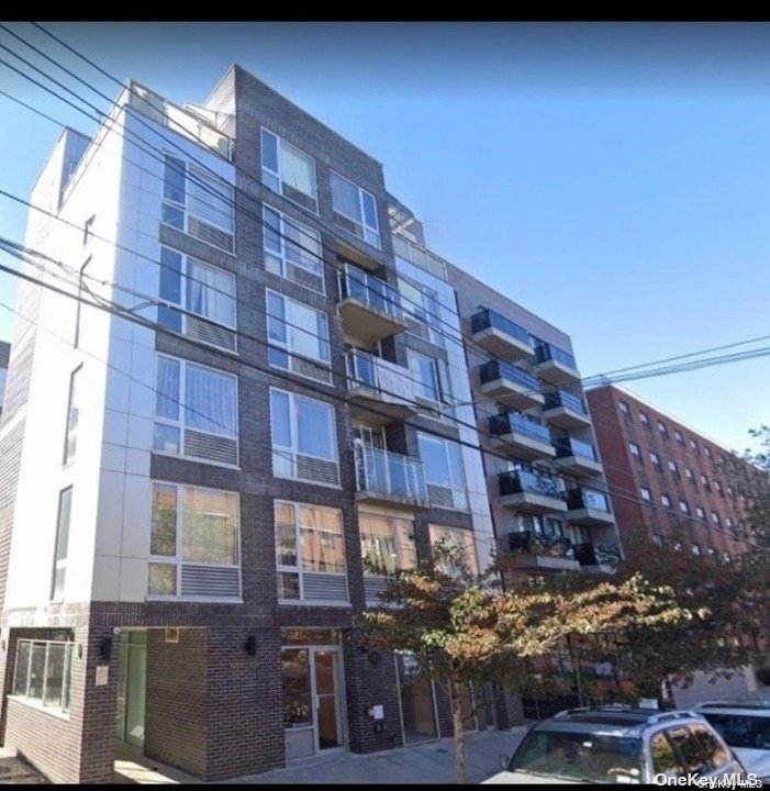 Commercial Lease in Flushing - 34th Ave  Queens, NY 11354
