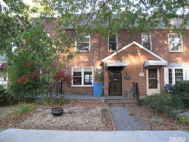 This Is A Beautiful Attached 1 Family Brick Townhouse Located In Heart Of Bayside. This Home Features 3 Spacious Bedrooms And 1.5 Bathroom With Opened Bright Livingroom Area And A Garage. Mint Condition,  New Renovation,  Marble Floor,  Best School District #26,  Close To Transportation,  Convenient To #495 Highway.