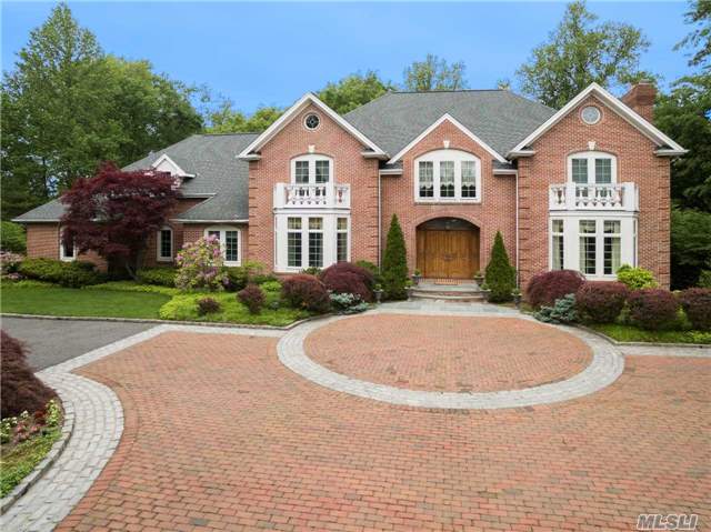 Classic Yet Current 6 Bedroom, South Facing Colonial Has It All. Elegant 2 Story Foyer Invites You To Grand Lr And Formal Dr. Dream Chef&rsquo;s Kitchen & Family Rm Are Embraced By A Wall Of Windows Which Overlook Patio, Gardens & Award Winning Pool W/ Spa. This Home Sets The Bar For Quality & Comfort.!