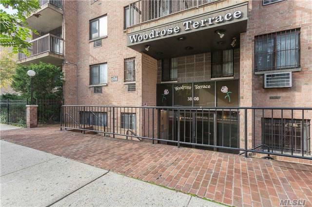 Well Maintained Condo W/ 2 Balconies. The Most Desirable Location In The Heart Of Flushing. 24 Hours Security Camera For The Building&Parking**Gas Is Free, Owner Only Paying The Eclectic**Parking Is Included**Large Master Room W/ Beautiful Walk-In Closet & Another Balcony**Large Living Room With A Large Balcony*High Quality Furniture&Brand New High Def Sony 50 Tv Can Stay