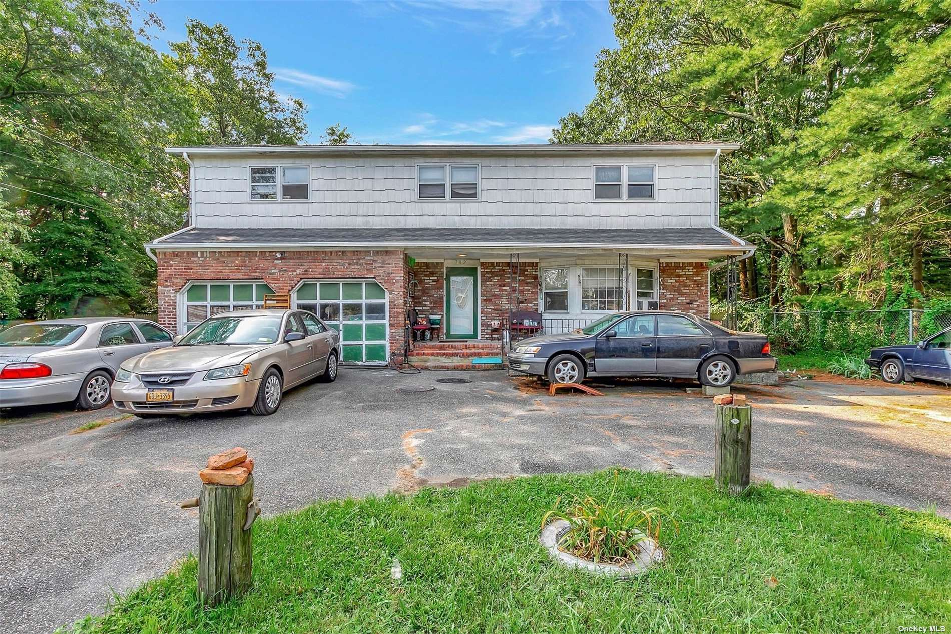 Single Family in Bay Shore - Candlewood  Suffolk, NY 11706