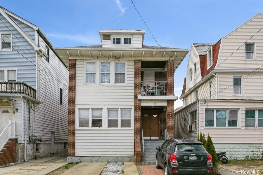 Four Family in Rockaway Park - Beach 119th  Queens, NY 11694