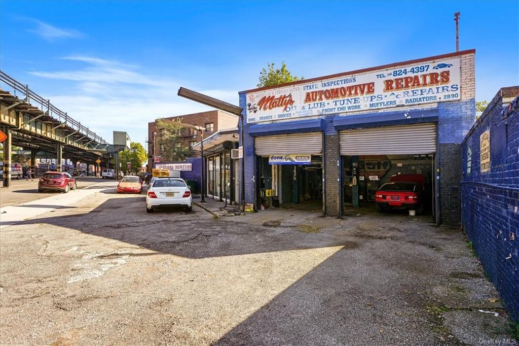 Commercial Sale in Bronx - Westchester  Bronx, NY 10461