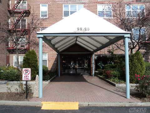 Bay Terrace!  Bright, Clean And Spacious One Br W/Parking! Also Includes, Tennis And Basketball Courts, Playground And Security!  Pool At End Of Complex (Must Join).  Nearby Shops, Restaurants, Schools And Transportation Into Nyc!