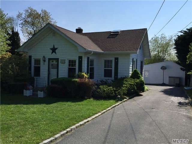 Blue Ribbon Elmtry School Choice Of Hs-Whb Esm Cm. S. Of Montauk Hwy, Country Home On Pameeches Pond.Spectacular View.Large Mature, Manicured Yard.High Elevation-Never Flooded.Walk Down The Block To Moriches Bay.2 Br W/Room To Expand.Walk Up Attic Can Be Sm Br/Office/Playrm.New Roof, Gutters, Hw Heater, Burner, Stove, Fridge, Paint And More.Poss Studio Living Space In Garage.