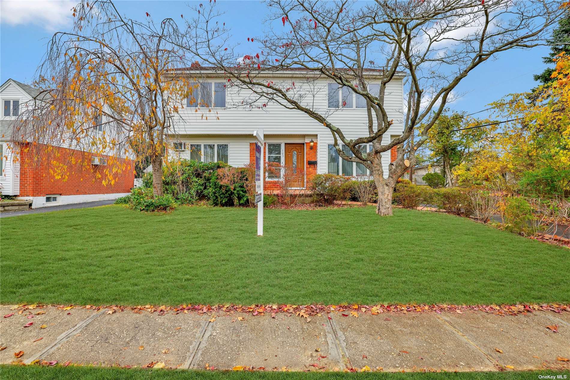 Single Family in Syosset - Willets  Nassau, NY 11791