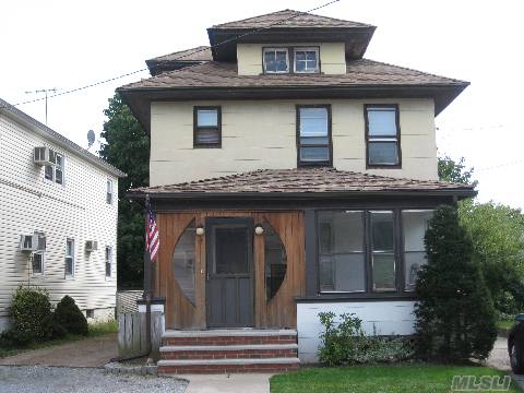 Opportunity For You To Live In Lynbrook School District#20!! Three Bedroom,2Full Bath Colonial Needs A Little Tlc - All Wood Floors, New Roof Of 1 Year,Cac Upstairs - Make It Your Own - Priced To Sell!!Lets Make A Deal!