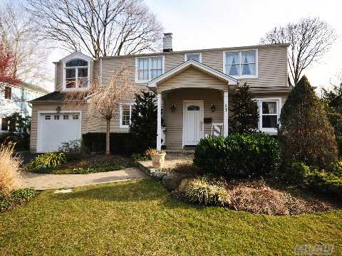 Front Walk & Porch With Pavers Leads To This Dazzling And Perfectly Located Expanded And Diamond Condition 4 Br, 3.5 Bath Colonial. Designer Kitchen And Baths, Den With Fpl And Built Ins, Library With Built Ins, Huge Master Suite, Oak Floor Throughout. Ipe Deck, Professionally Landscaped. Won't Last!E.Williston Sd