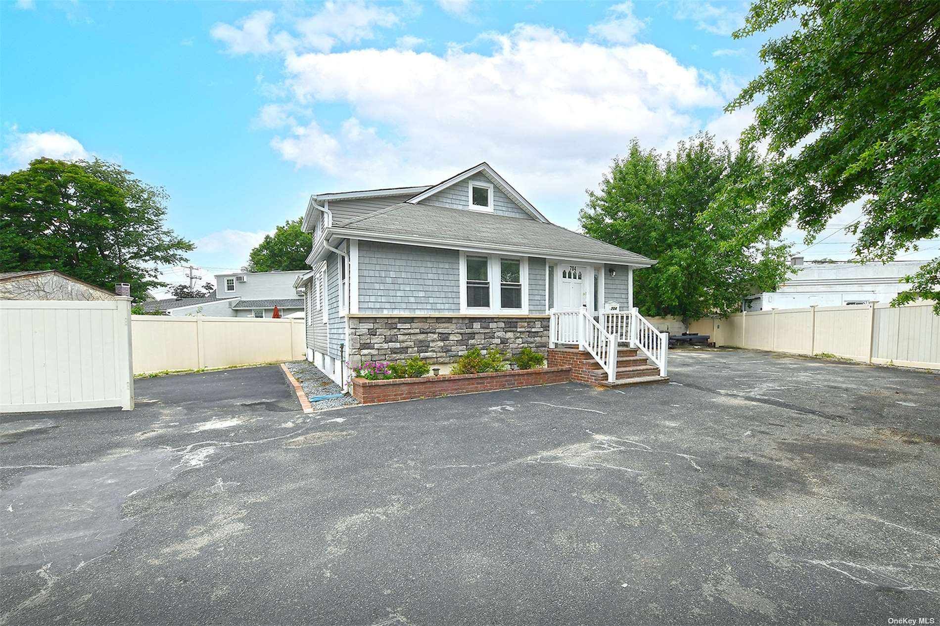 Listing in North Bellmore, NY