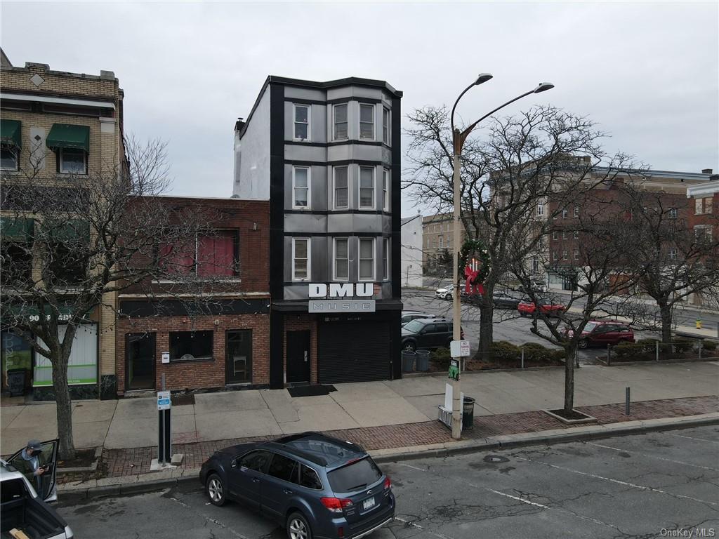 Commercial Lease in Newburgh City - Broadway  Orange, NY 12550