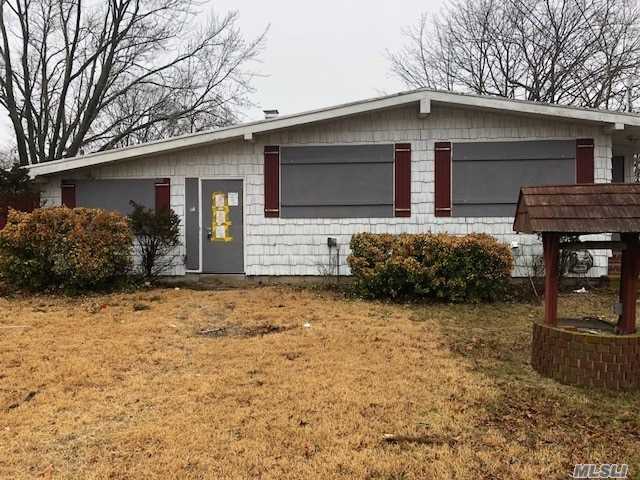 This Is The Home You Have Been Waiting For! Located On Corner Lot With Large 2 Car Garage Located In Basement Level Of Home. Home Boasts Sunken Living Room W/ Fireplace. Kitchen, Dining Area, 3 Bedrooms And 1 Bth. Sliders Out To Patio W/Pool.