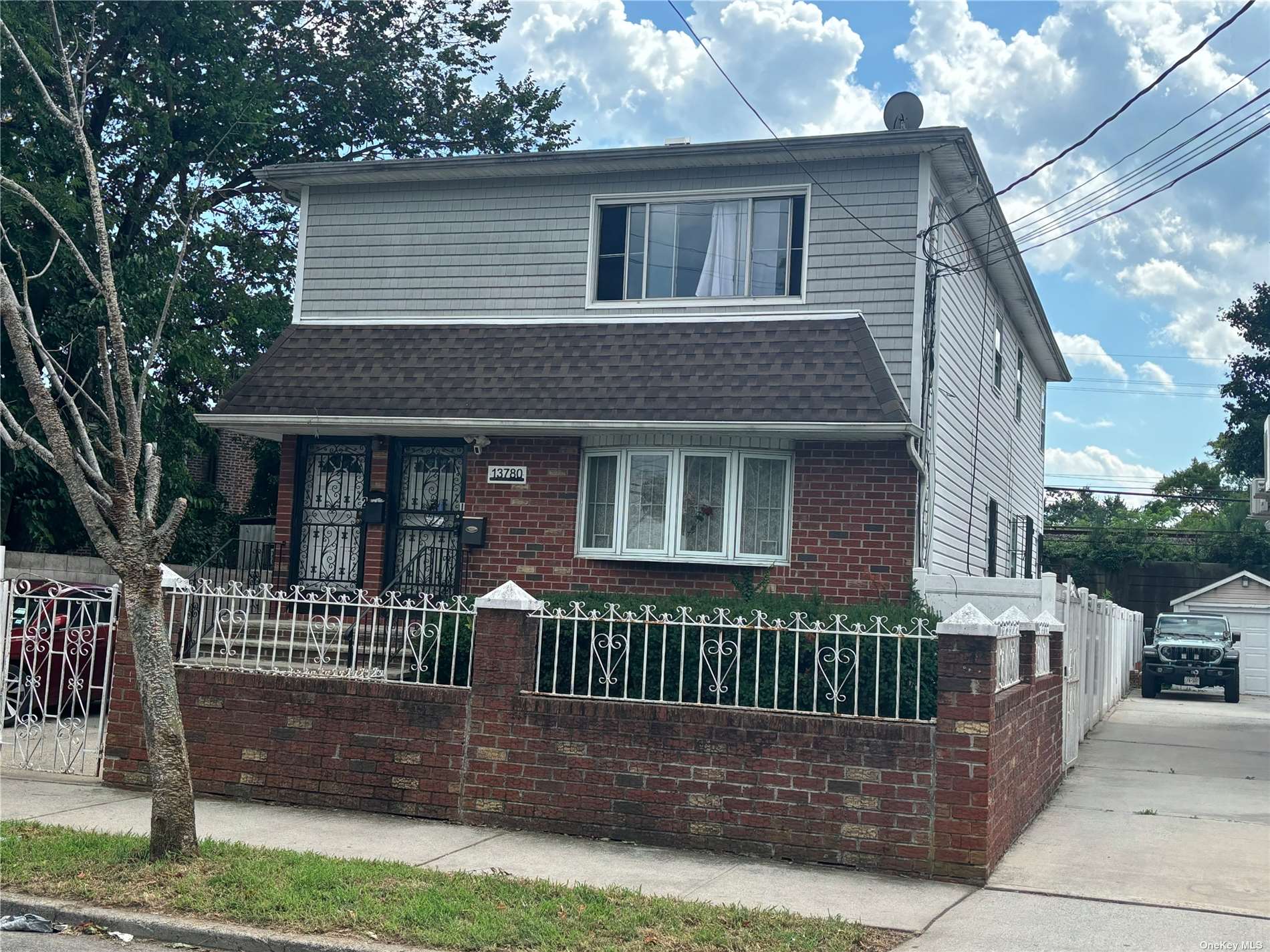 Listing in Springfield Gardens, NY