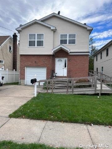 Single Family in West Hempstead - Mahopac  Nassau, NY 11552