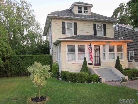 Historically Restored Colonial W/Attn To Detail, Custom Kit., W/Granite, Huge Formal Dr, All Original Wood Flrs Throughout, Restored Original Windows & Wood Trim. Amazing Finished Bsmt W/Lots Of Light & Sep Entrance-Large Finished Attic Could Be 5th Br Or Art Studio. Private Yard W/ Picturesque Gardens, & Det 1 Car Garage. House Has A Lot Of Storage & Room For Large Family