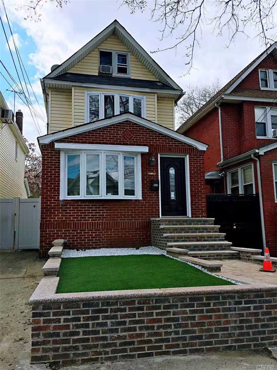 Bright And Spacious Colonial House Offers Additional Extended Space On 1st Floor And Roomy Multi-Purpose Attic Can Be Used As Additional Bedroom. Located In The Heart Of Rego Park, Great School District No.28, Walk To M/R Train And Everyday Convenience In Queens Blvd Shopping District.