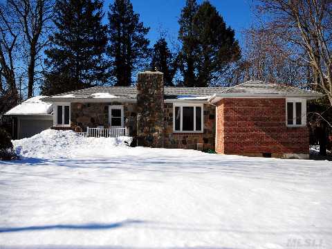 Sprawling Ranch With A 80X100 Lot On A Quiet Dead End Block.  Dining Room, Living Room, Family Room, 2 Bedrooms, 1 Bath, Full Basement With Bar And Fireplace. Eat-In-Kitchen.