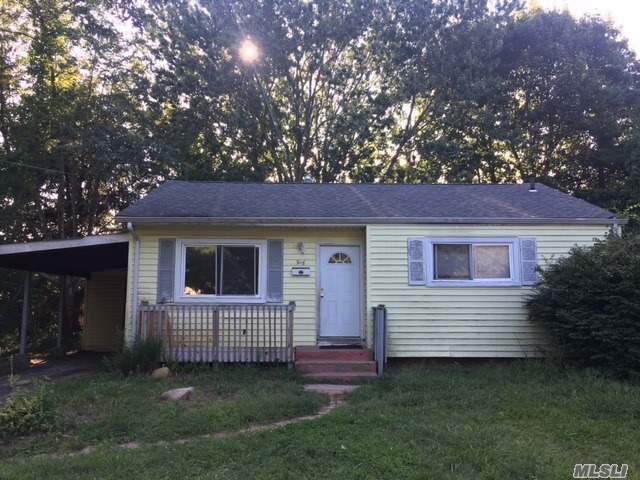 All Offers Are Subject To Investor Approval. This Property Is Corporate Owned. Selling As Is. Why Rent When You Can Own! 3 Br, 1 Bth, Ranch, Great Starter Home Or Investment Opportunity!