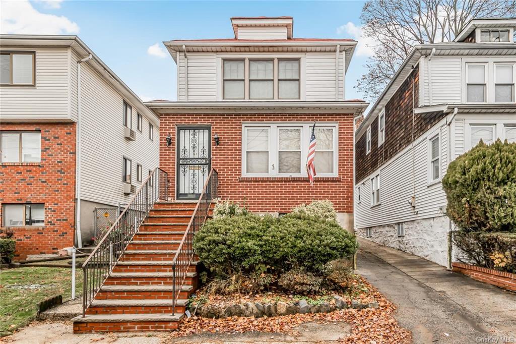 Single Family in Yonkers - First  Westchester, NY 10704