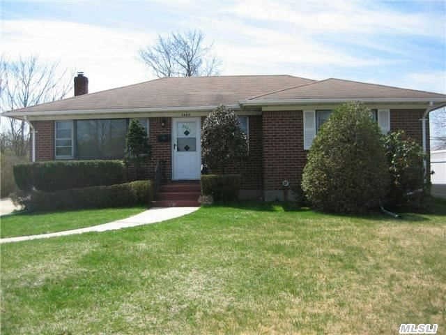 Charming, Brick Ranch In Popular Hahn Estates. This 3 Bedroom Midblock Home Has New Cac And Newly Re-Done Hardwood Floors. It Also Features A Huge Full Basement, A Breakfast Nook Bump Out In The Kitchen, 150 Amp Updated Electric,  A 1.5 Car Garage With Its Own Electric, A Terrific Backyard And A 5 Car Driveway. Make This The Home For You.