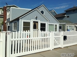 Mint Home...Open Layout Cathedral Ceilings 2 Bedrooms 1 Bath Finished Attic W/ Utitlities....Quaint Back Patio And Front Yard. One Mile From Lirr Close To Restaurants And Shops......Beach And Boardwalk!