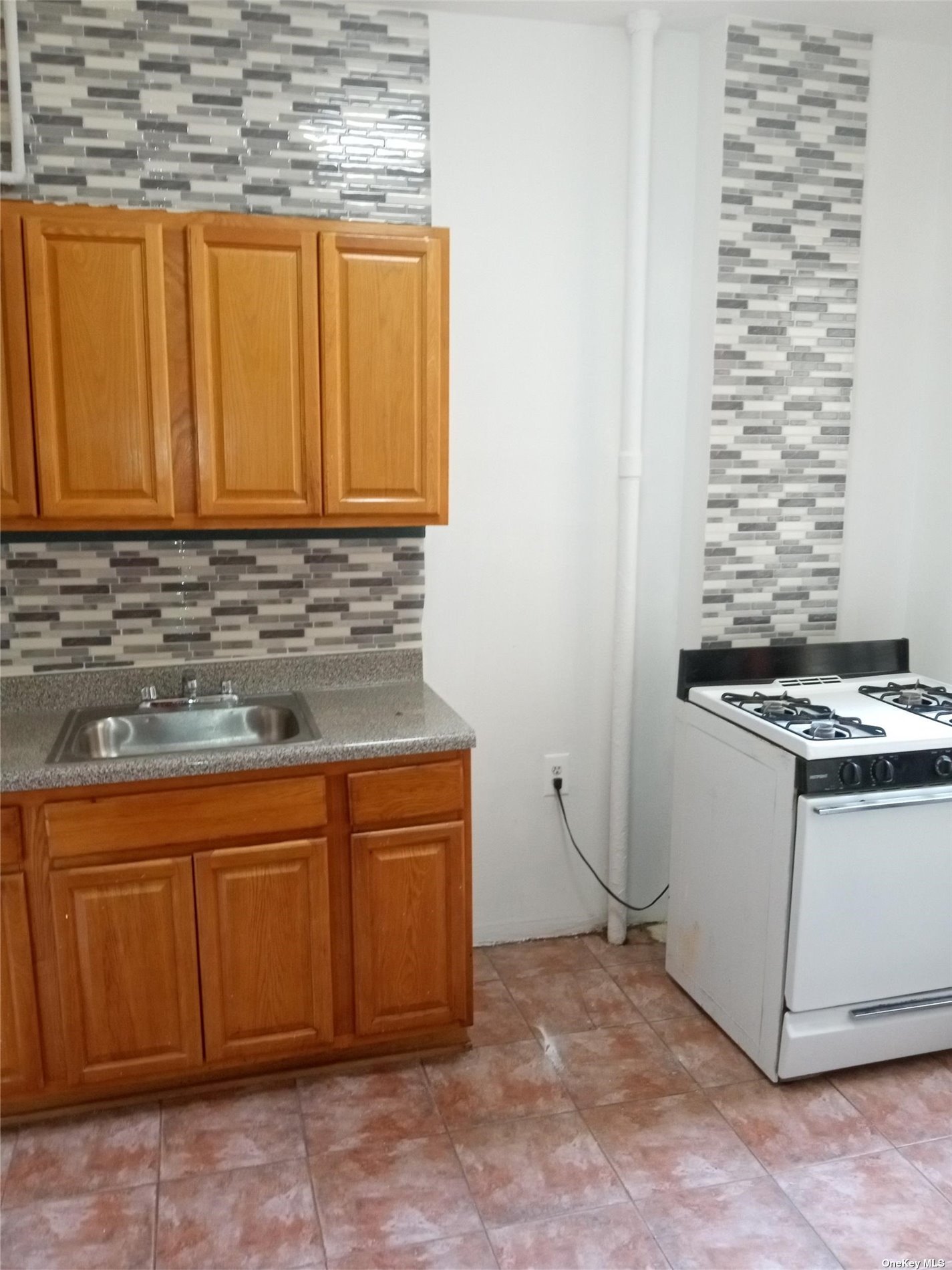 Apartment in Bronx - College  Bronx, NY 10456
