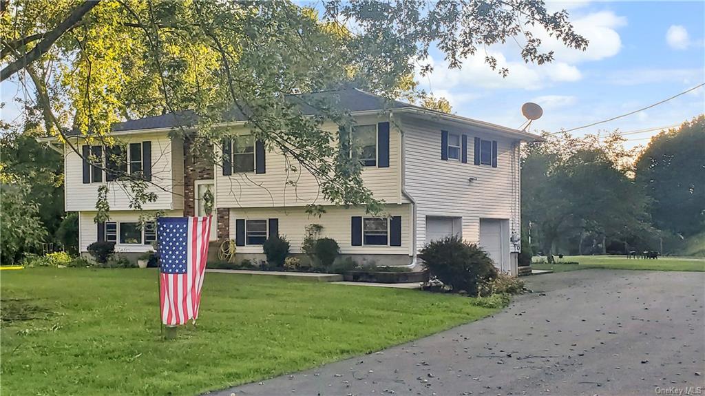 Single Family in Blooming Grove - Tuthill  Orange, NY 10914