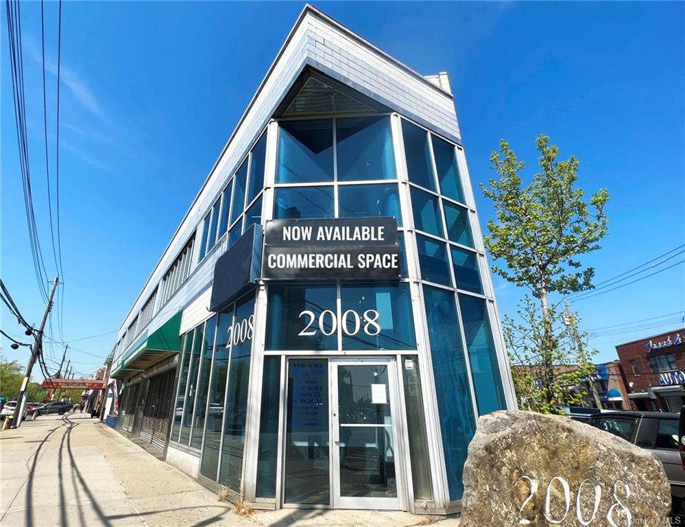 Commercial Lease in Bronx - Eastchester  Bronx, NY 10461