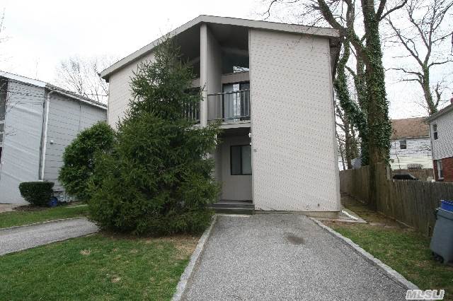 Great Investment Duplex Each Side 2 Br X  2.5 Finished Basement Washer/Dryer,  Off Street Parking