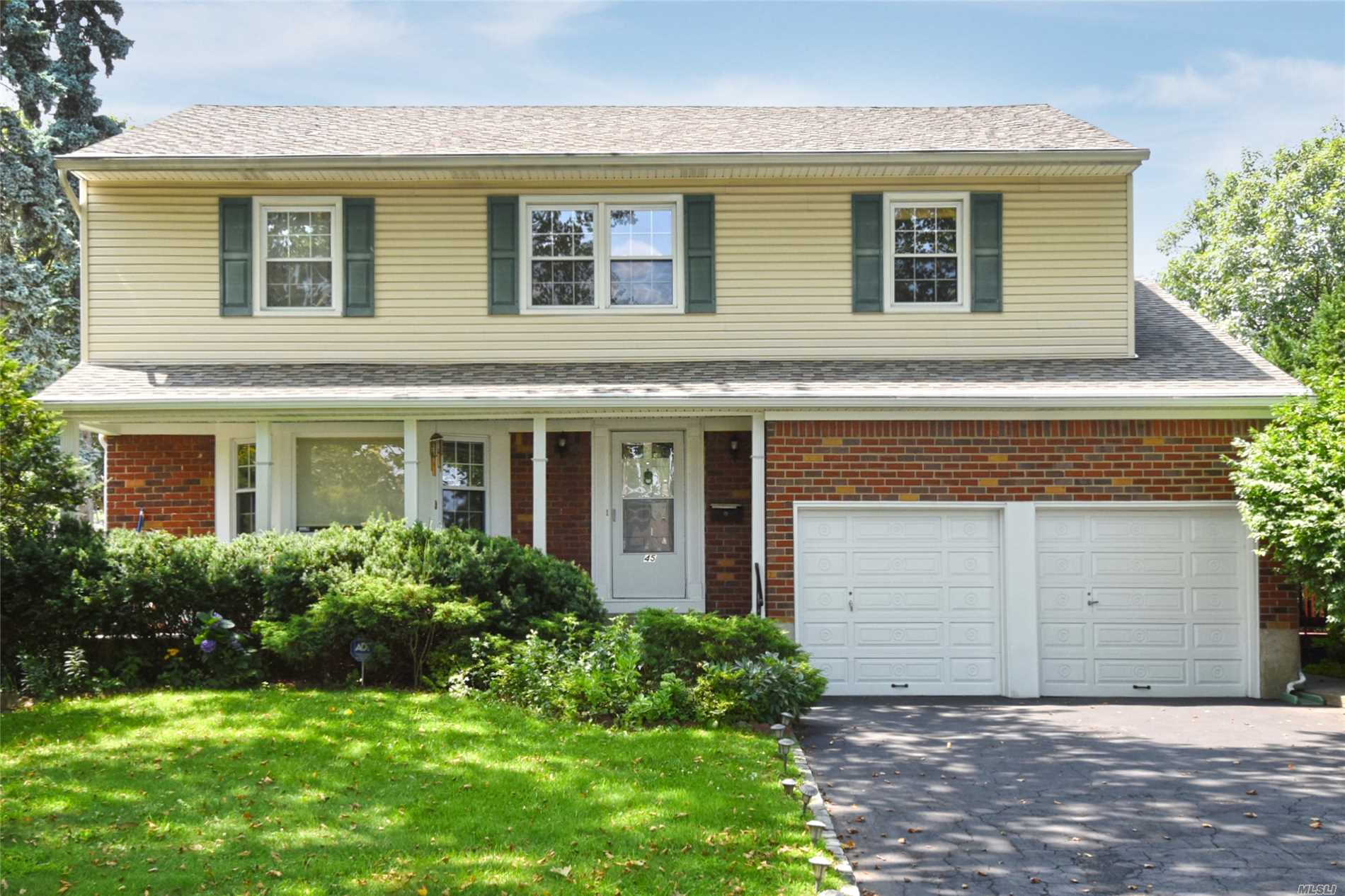 Beautiful Spacious Colonial House In Great Neck Lake Success Hills Location ! Nice Hardwood Floors, New Windows, New Roof & New Cac. 4 Brs, 3 Baths. Full Attic, Full Basement 2 Car Garage. Great Neck South School! Convenient To Shopping And All Transportation: Near Lirr (Little Neck And Great Neck Stations) And Qm5, Qm, Q12, Q30, N20. Prime Great Neck Location!