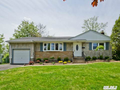 This Diamond Spawling Expanded Ranch Is A Must See! Located In The Prestigous Lenox Hills Section This Home Boasts 3 Bedrooms, 2 Baths. Beautiful Wood Floors . New Eik W/Cherrywood, Granite Counters, And Ss Appliances. Updates Include Roof, Windows, Siding, Full Baths, 200 Amp Elec, Cac, & More. Huge Finished Basement. This Home Is Truly A Beauty! Call Today To See!