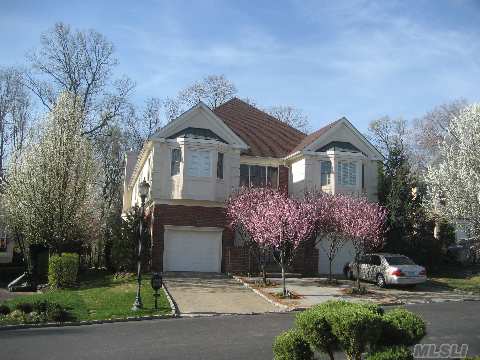 Sophisticated Elegance Is Prominent In This 5 Bedroom, 5.5 Baths Designer Home. Eat In Kitchen With Granite Countertops And Breakfast Nook, Soaring Ceilings Throughout The Home. Extra Mezzanine Level, A Circular Staircase And A Family Room Including A Fireplace And A Private Yard Facing The North Hills Country Club.Sunrise And Sunset Views Complete This Perfect Setting.  