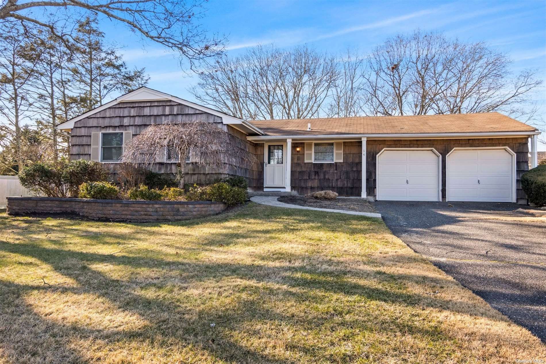 Listing in South Setauket, NY